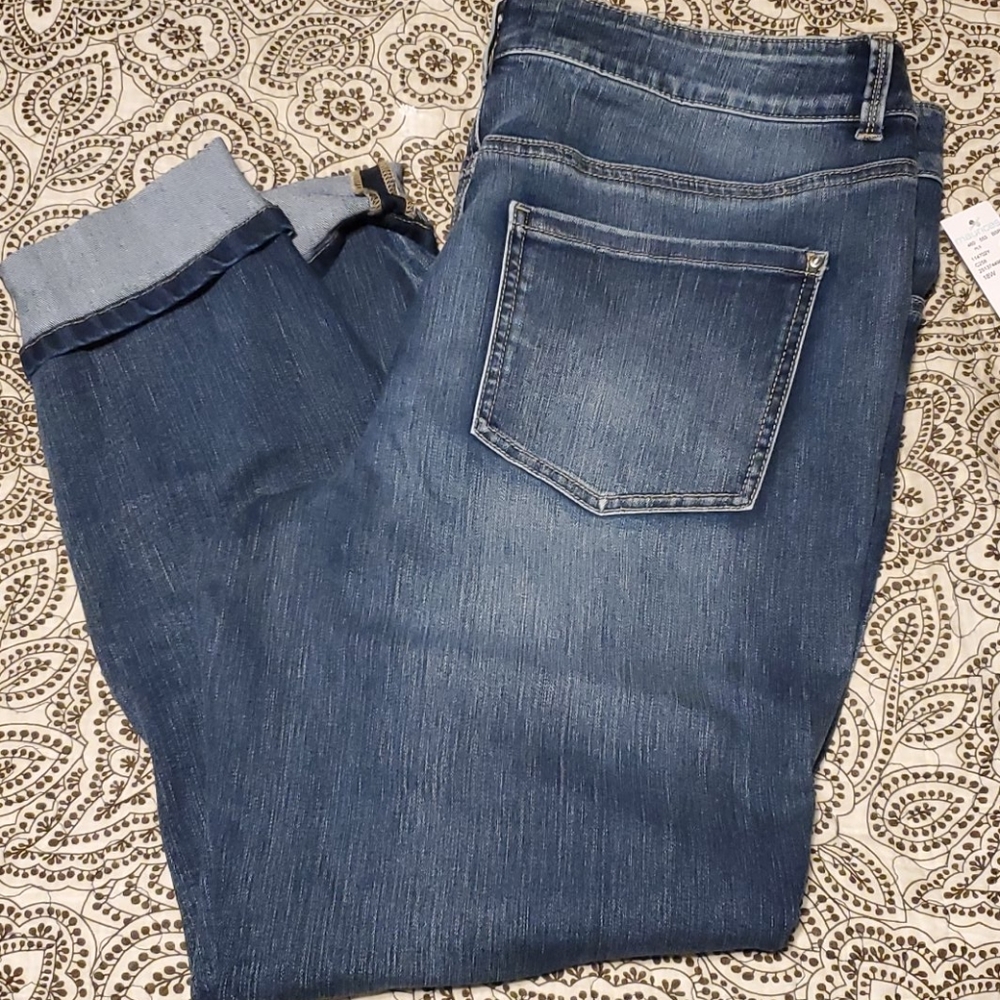 Maurices distressed skinny jeans